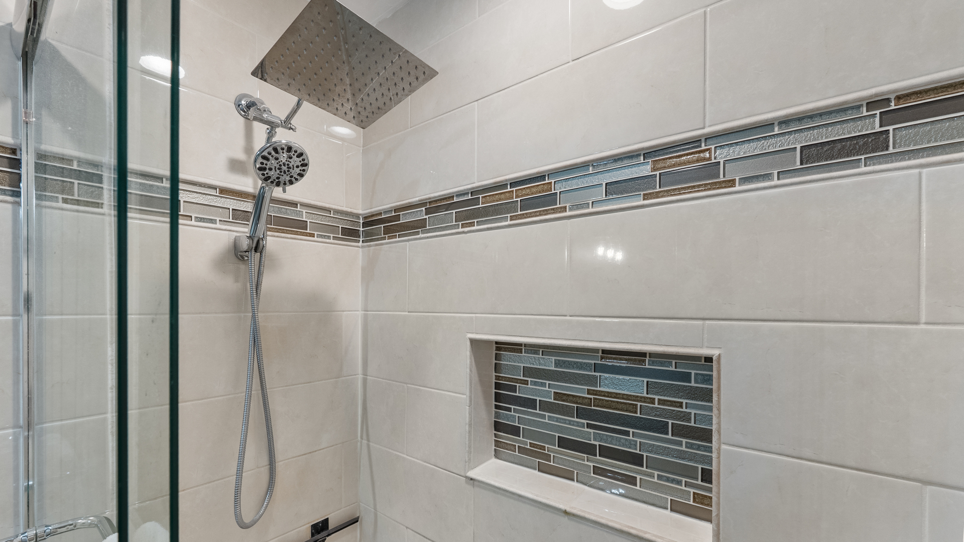 715 Surryse Road Lake Zurich, IL 60047 - Photo 20 of 23 Gallery Image 20