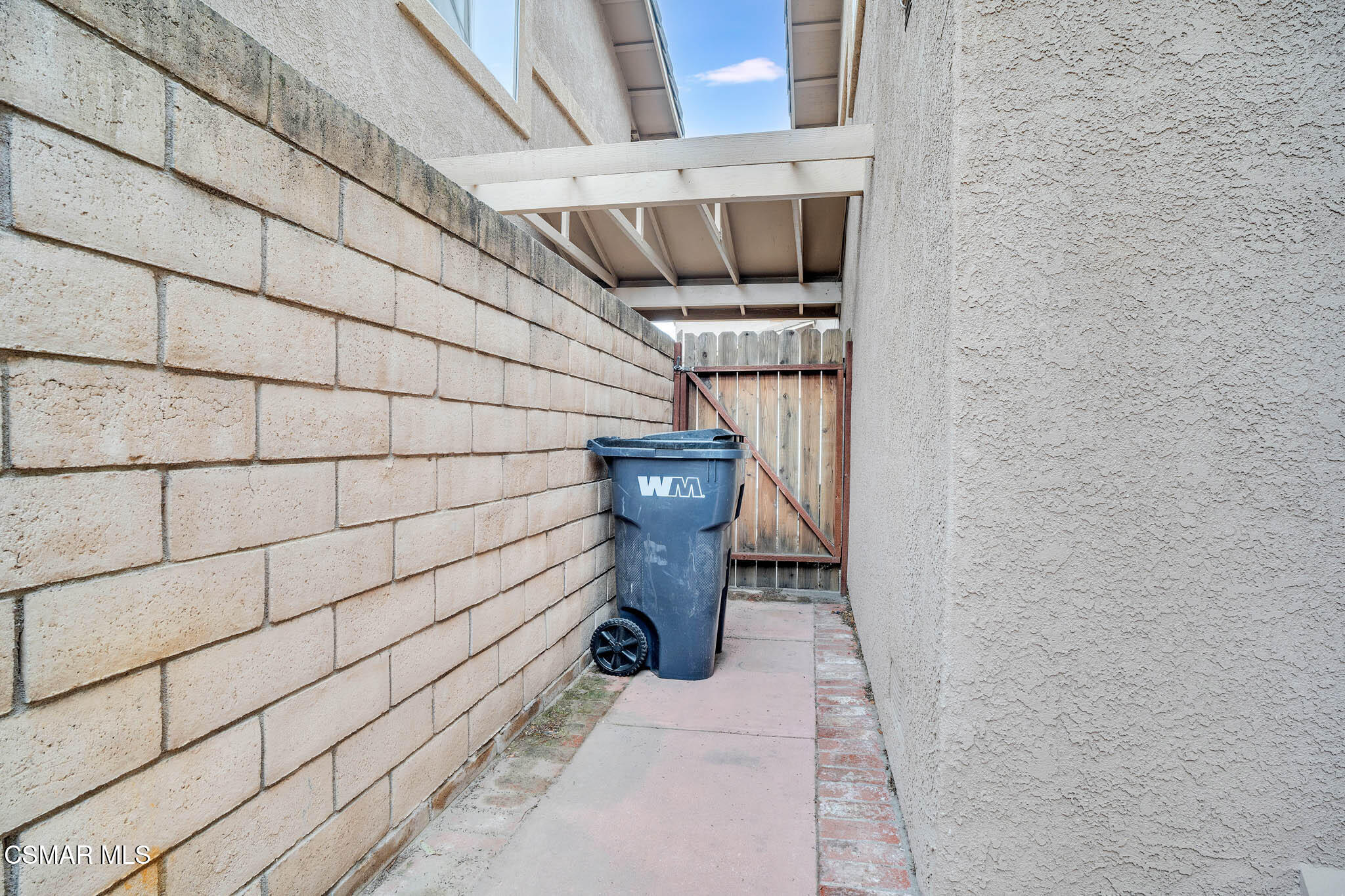 4492 Apricot Road, Unit B Simi Valley, CA 93063 - Photo 25 of 28
