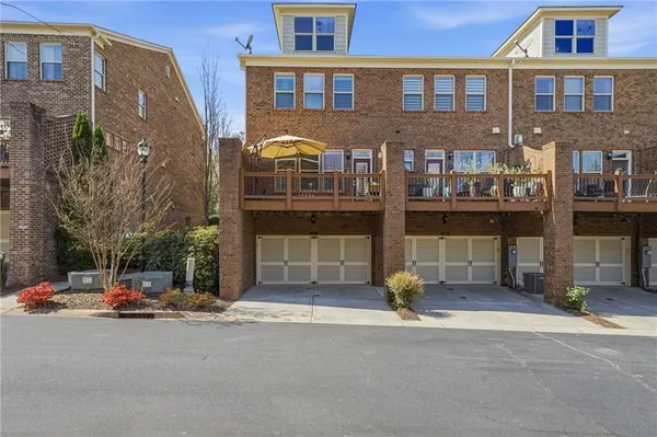 $575,000 | 447 Alderwood Street, Atlanta, GA 30328