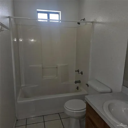$750 | 1612 Orange Avenue, Unit 4, Weslaco, TX 78596