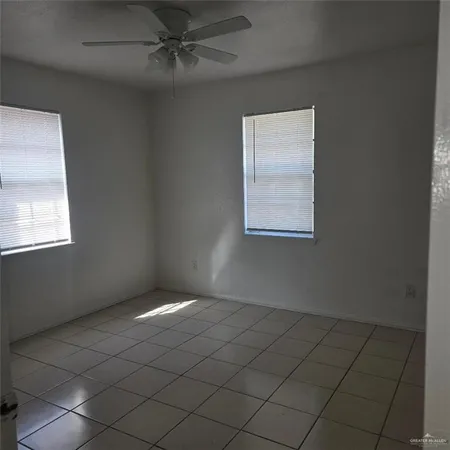 $750 | 1612 Orange Avenue, Unit 4, Weslaco, TX 78596