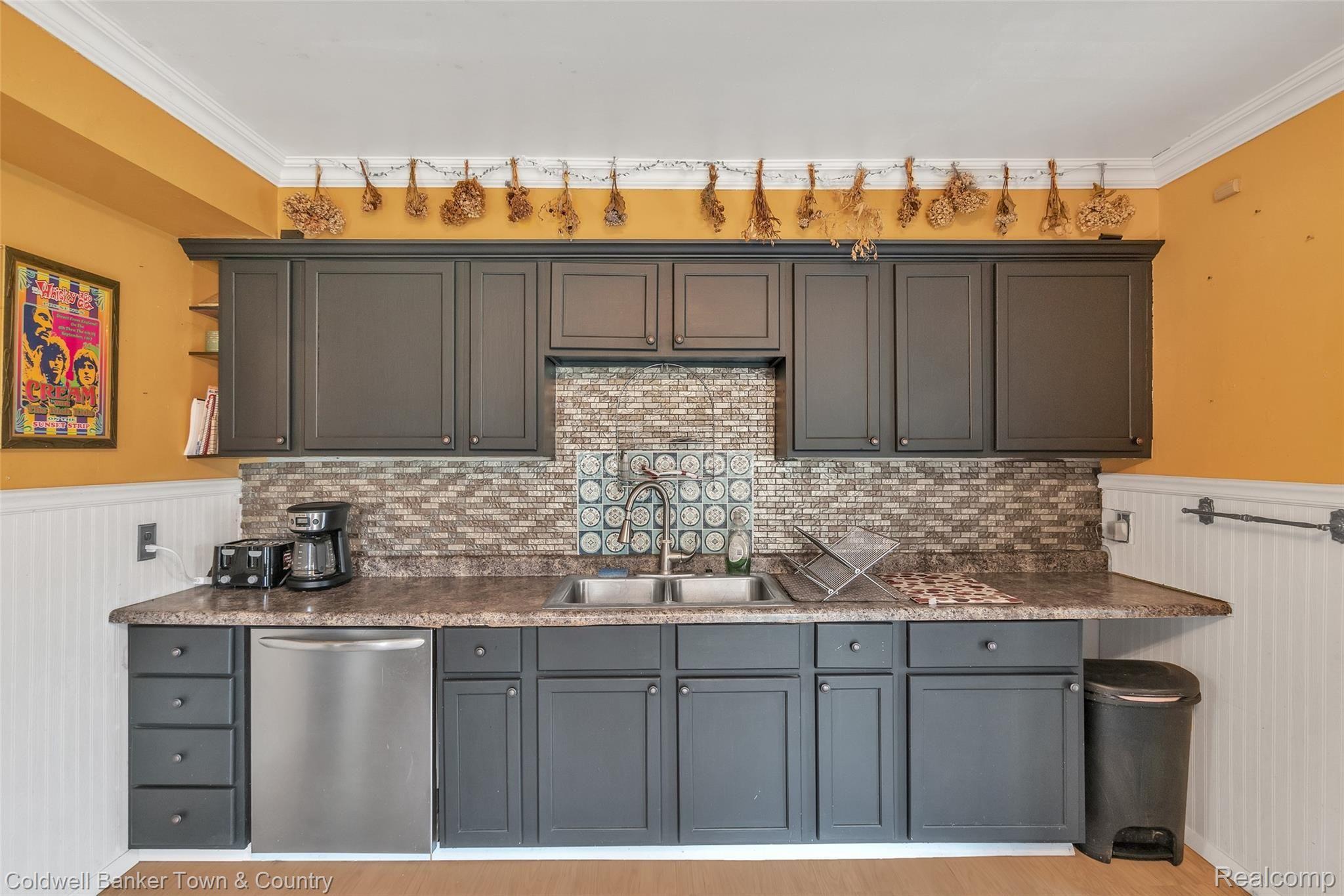 10221 North Center Road Clio, MI 48420 - Photo 13 of 37 13-10221-Center-Rd-WindowStill-Real-Estate-Photography-13.jpg