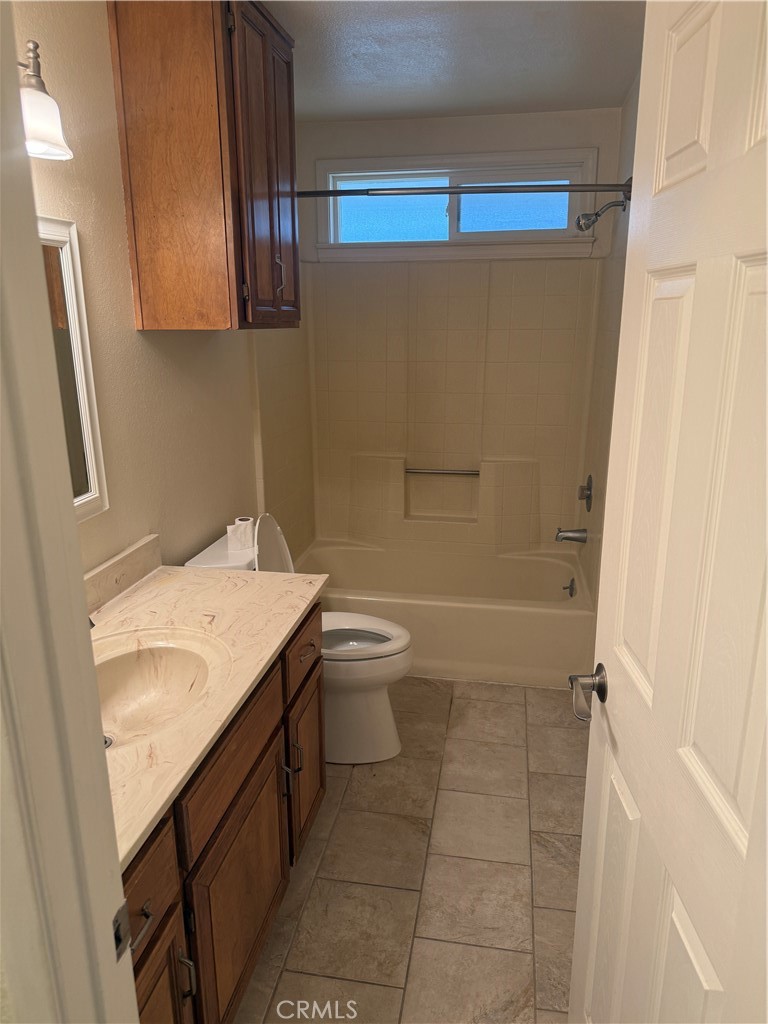 338 St Michelle Drive Merced, CA 95348 - Photo 18 of 19