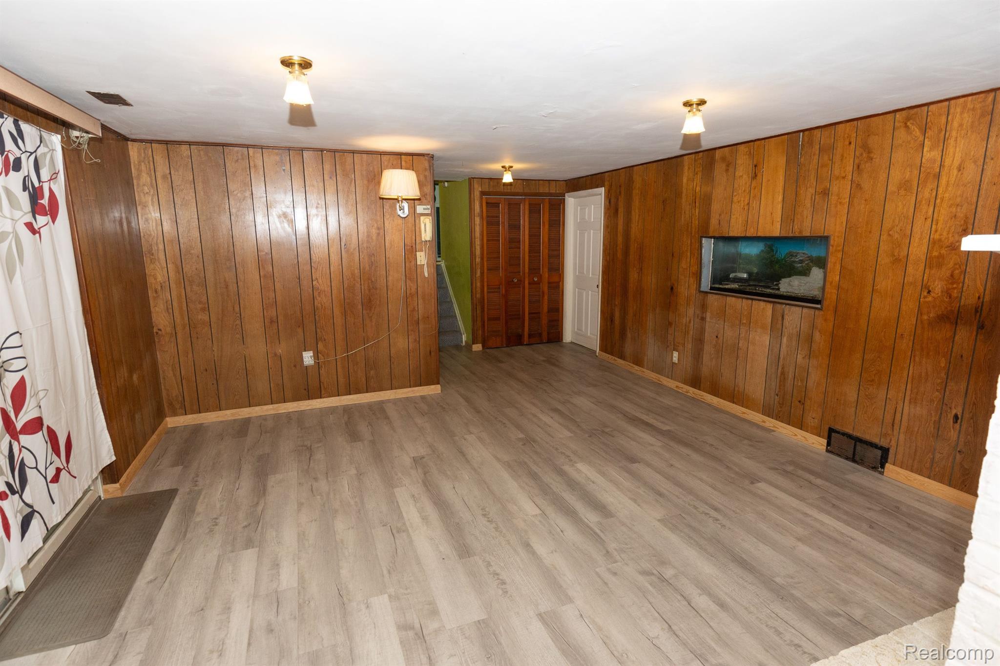 3575 Hunt Road Lapeer, MI 48446 - Photo 18 of 45 Gallery Image 18