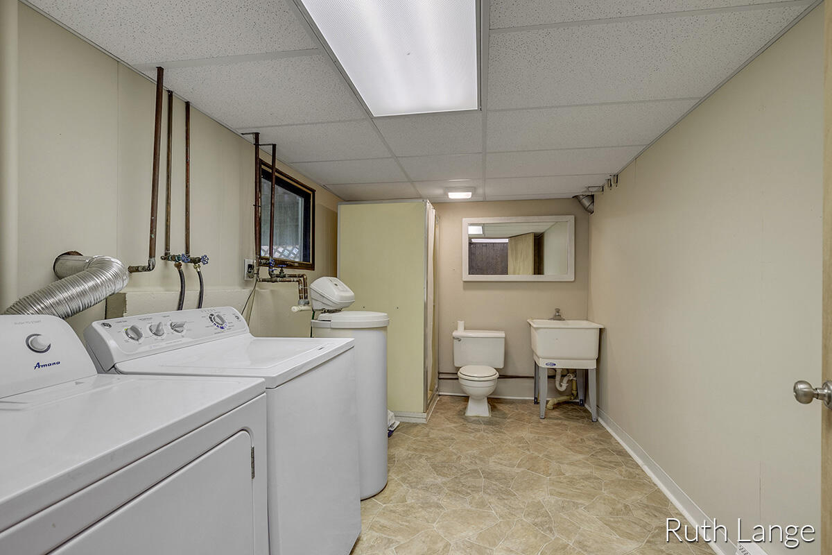 4331 Alpine Drive Dorr, MI 49323 - Photo 21 of 27 IMG_1020