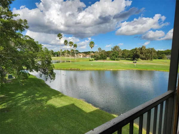 $3,000 | 16100 Golf Club Road, Unit 301, Weston, FL 33326