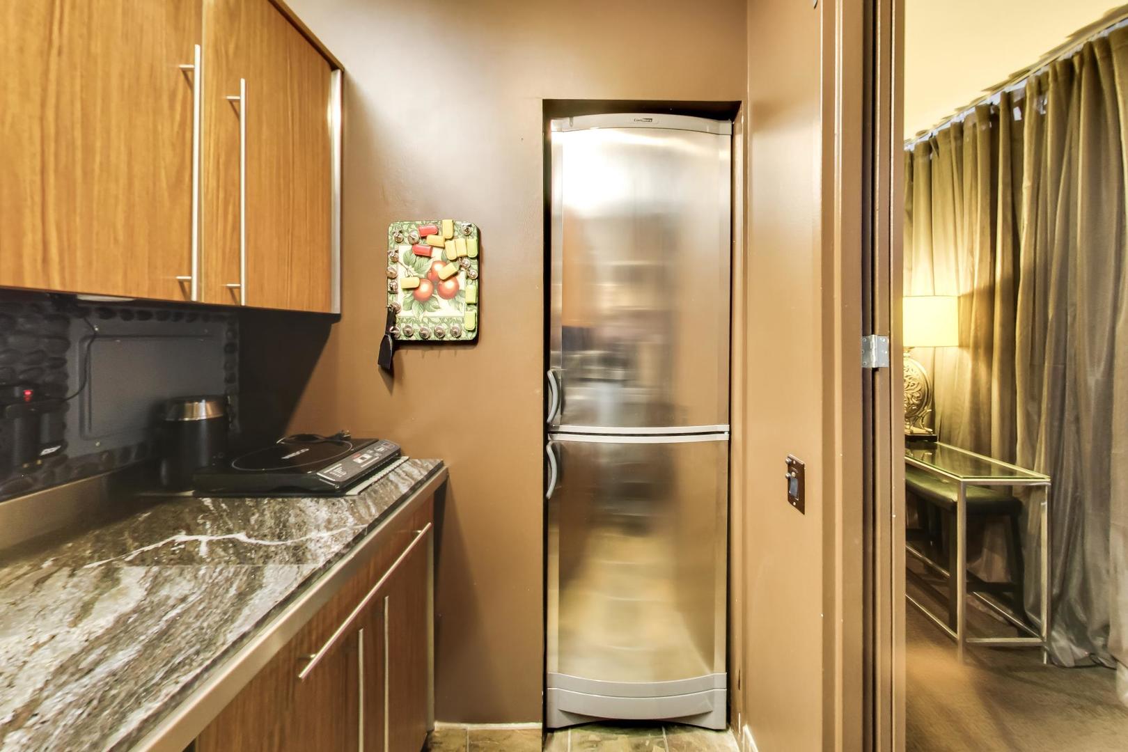 260 East Chestnut Street, Unit 801 Chicago, IL 60611 - Photo 12 of 36
