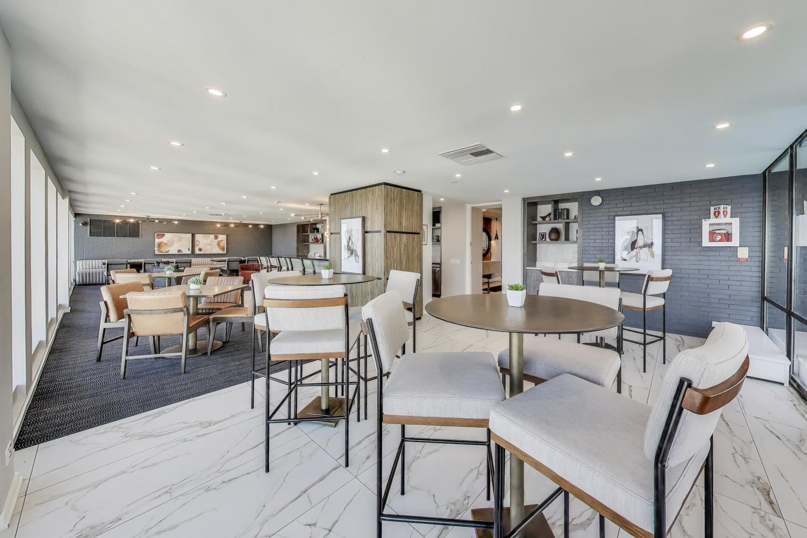 260 East Chestnut Street, Unit 801 Chicago, IL 60611 - Photo 23 of 36