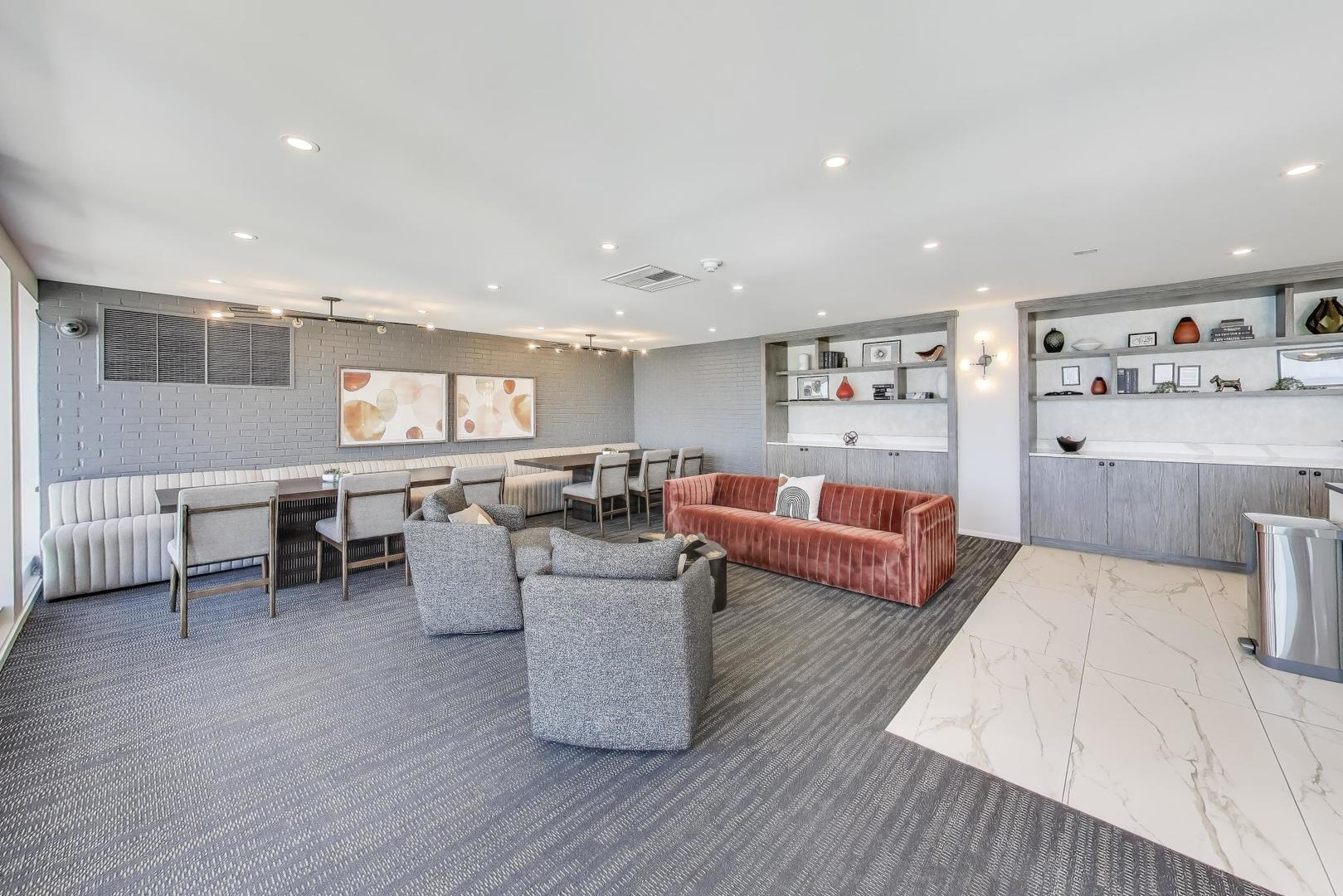 260 East Chestnut Street, Unit 801 Chicago, IL 60611 - Photo 23 of 36