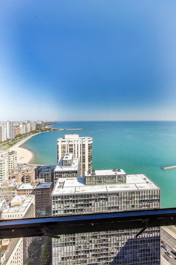 260 East Chestnut Street, Unit 801 Chicago, IL 60611 - Photo 25 of 36