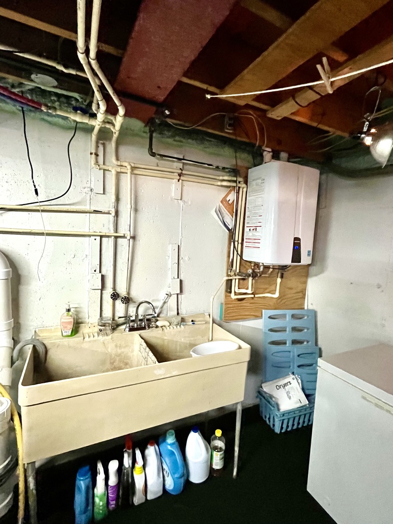 1221 Plain Street Peru, IL 61354 - Photo 26 of 36