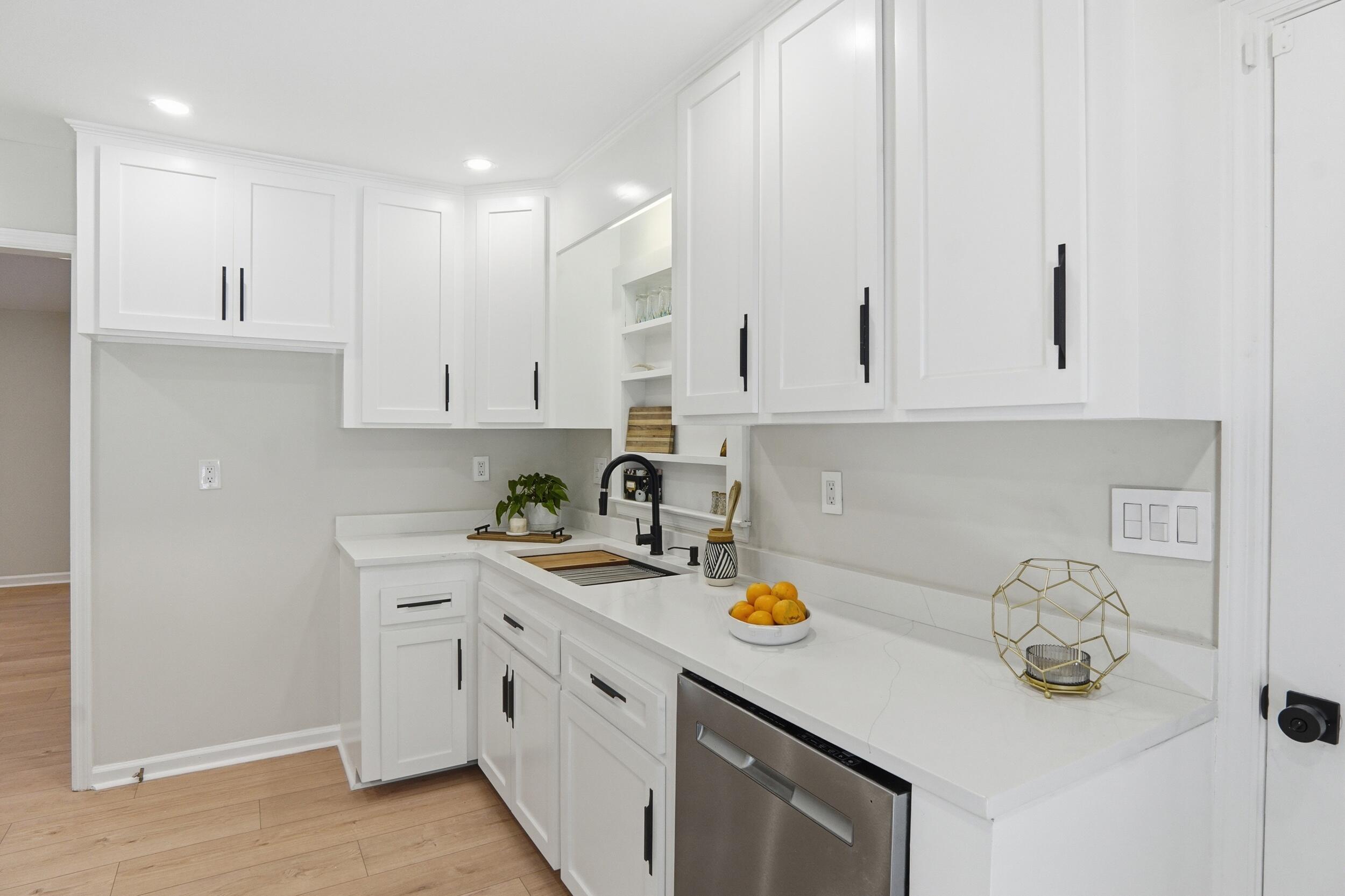 327 Bunch Ford Road Holly Hill, SC 29059 - Photo 21 of 57 Kitchen 5