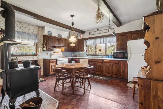 $669,000 | 171 Highway 30, Gilboa, NY 12076