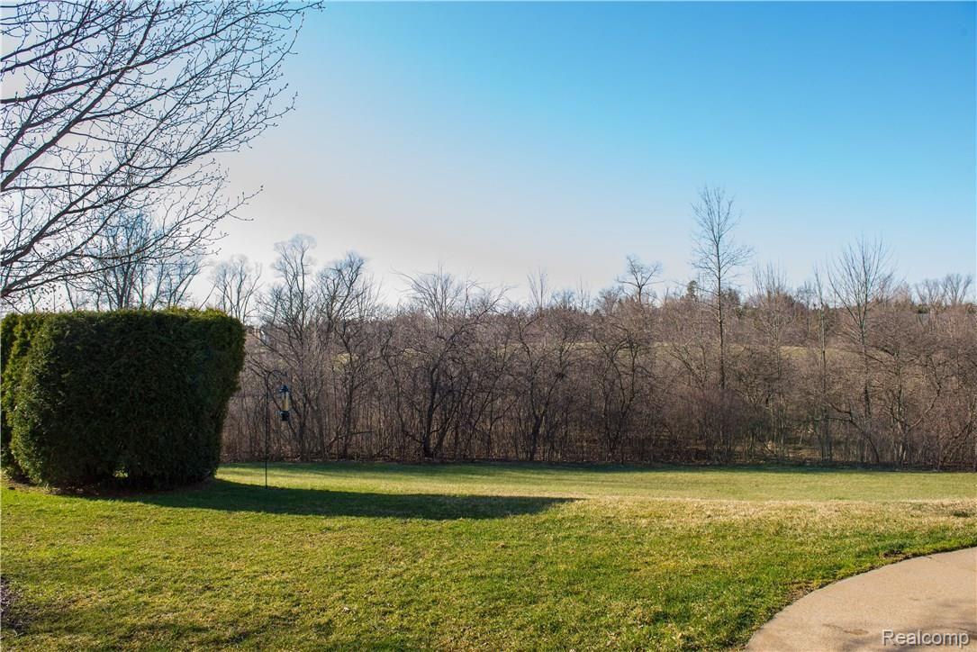 3444 Tremonte Circle, Unit 16 Rochester, MI 48306 - Photo 28 of 36 28.jpg