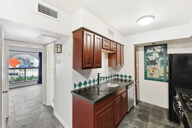 $1,495 | 505 West 7th Street, Unit 106, Austin, TX 78701