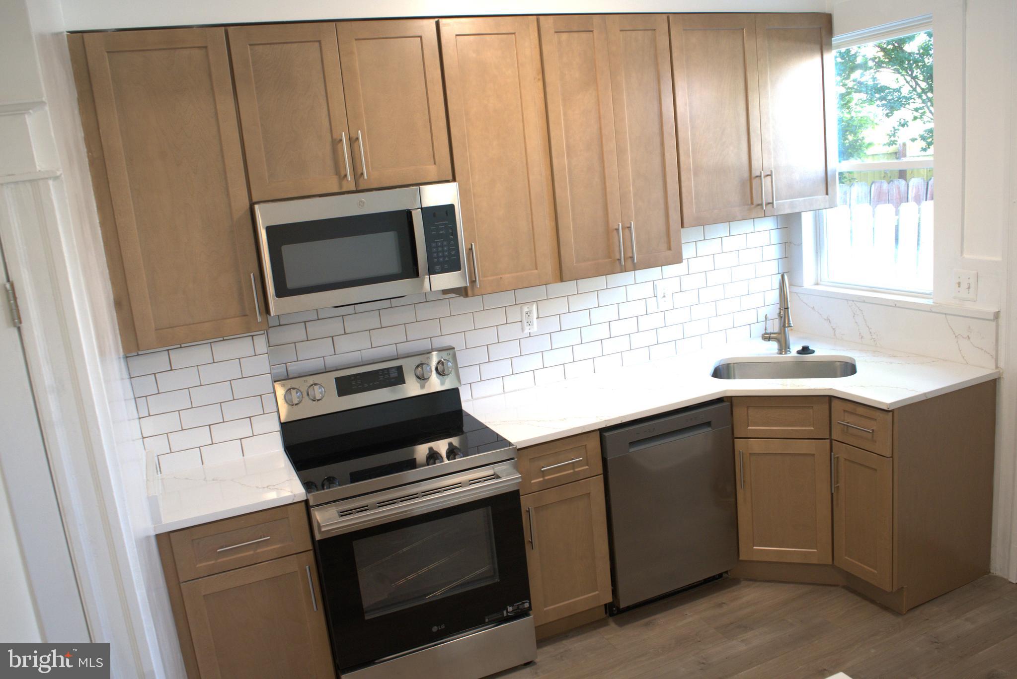 117 South Wickham Road Baltimore, MD 21229 - Photo 39 of 121 Kitchen18