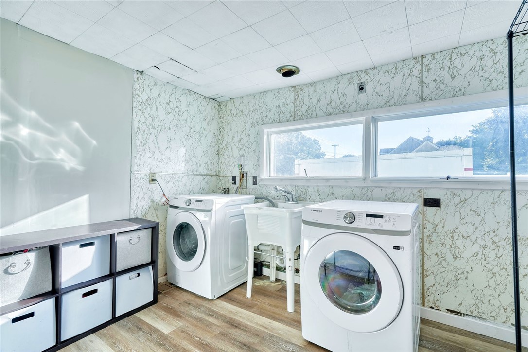 595 Hinchey Road Gates, NY 14624 - Photo 14 of 31