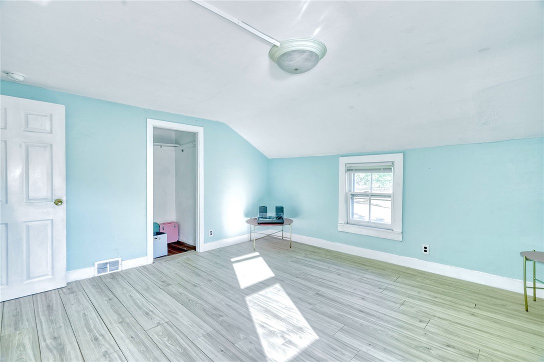 595 Hinchey Road Gates, NY 14624 - Photo 19 of 31