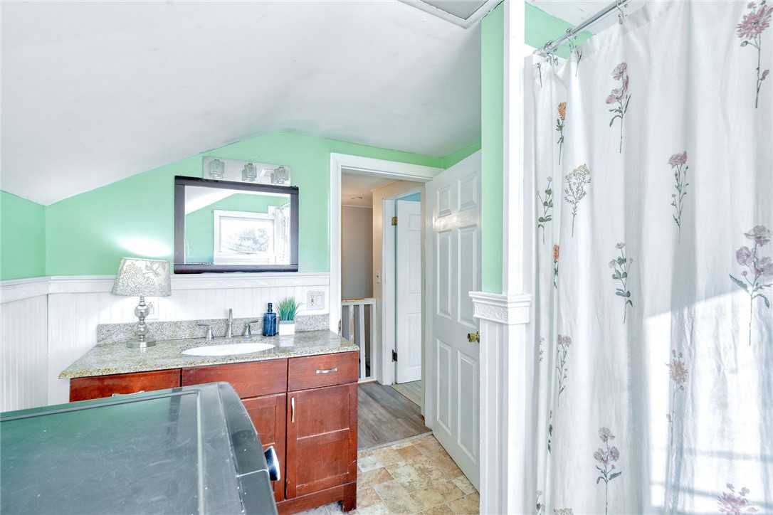 595 Hinchey Road Gates, NY 14624 - Photo 22 of 31