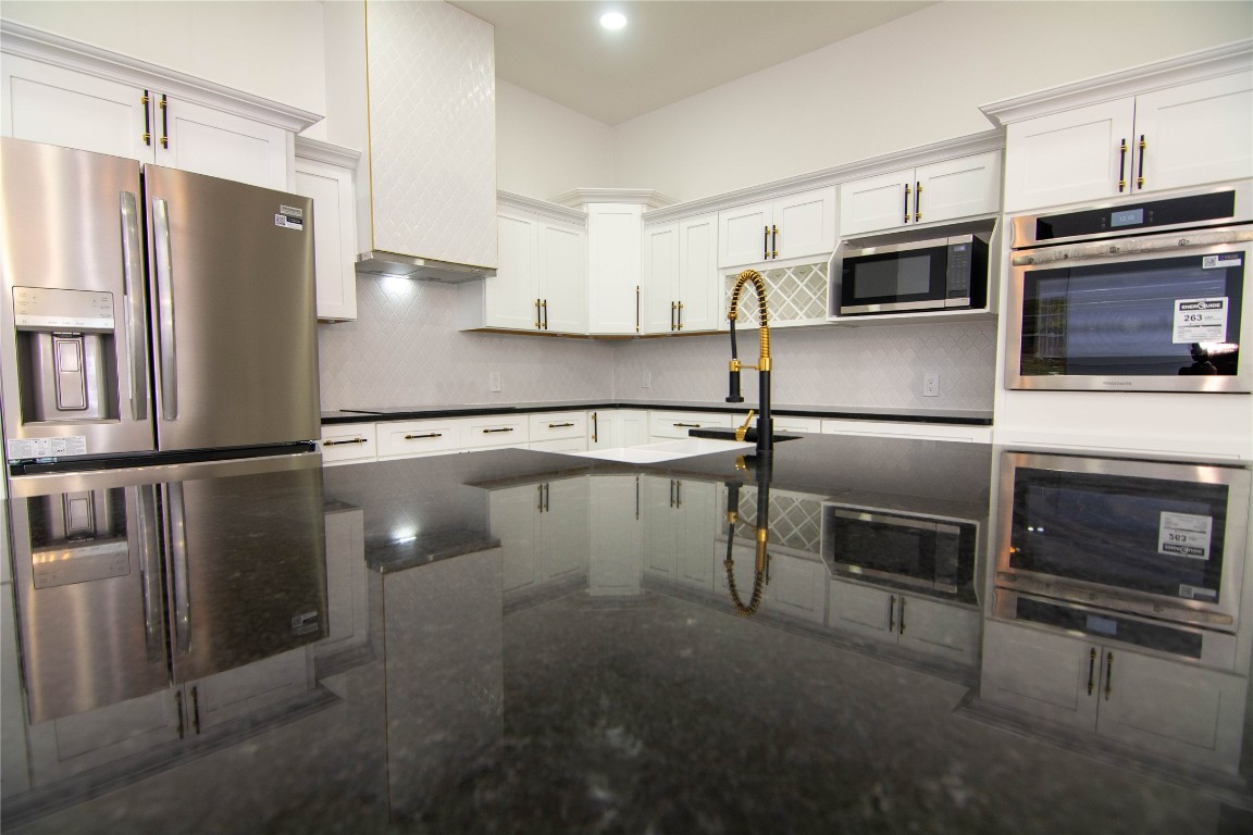 3575 Carman Road Binghamton, NY 13903 - Photo 19 of 35