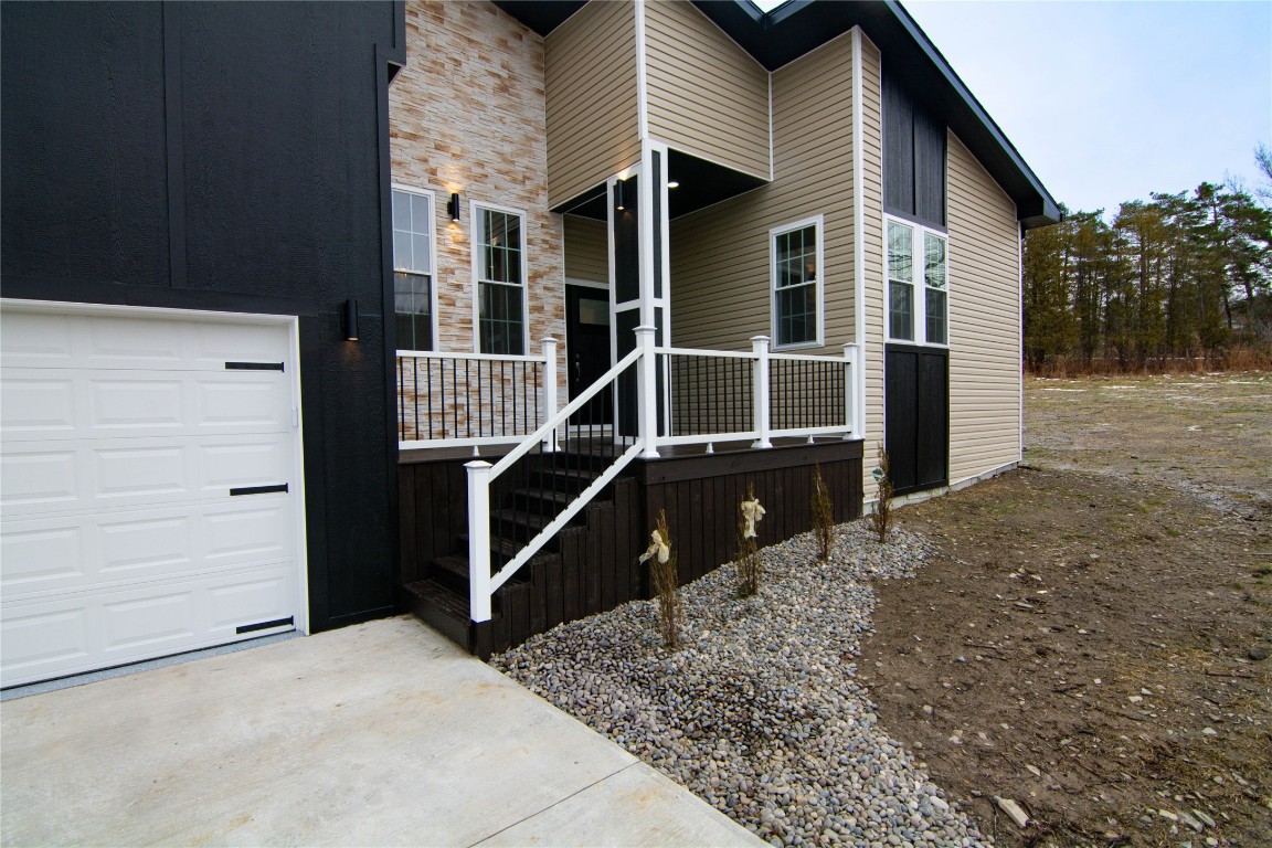 3575 Carman Road Binghamton, NY 13903 - Photo 3 of 35