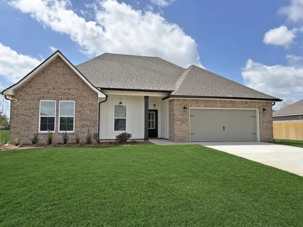 $396,012 | 2803 San Antone Court, Crestview, FL 32539