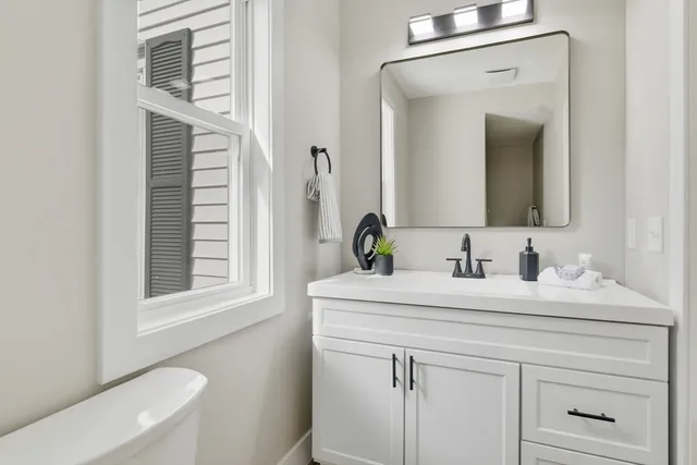 $255,000 | 49 Linden Street, Holyoke, MA 01040