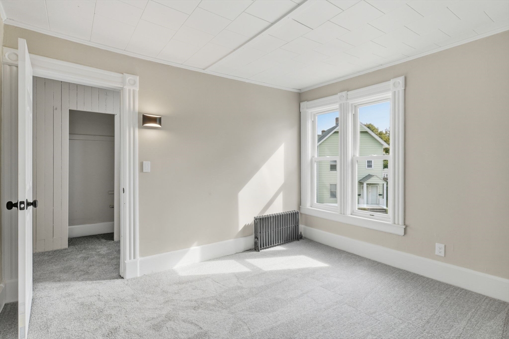 49 Linden Street Holyoke, MA 01040 - Photo 20 of 24