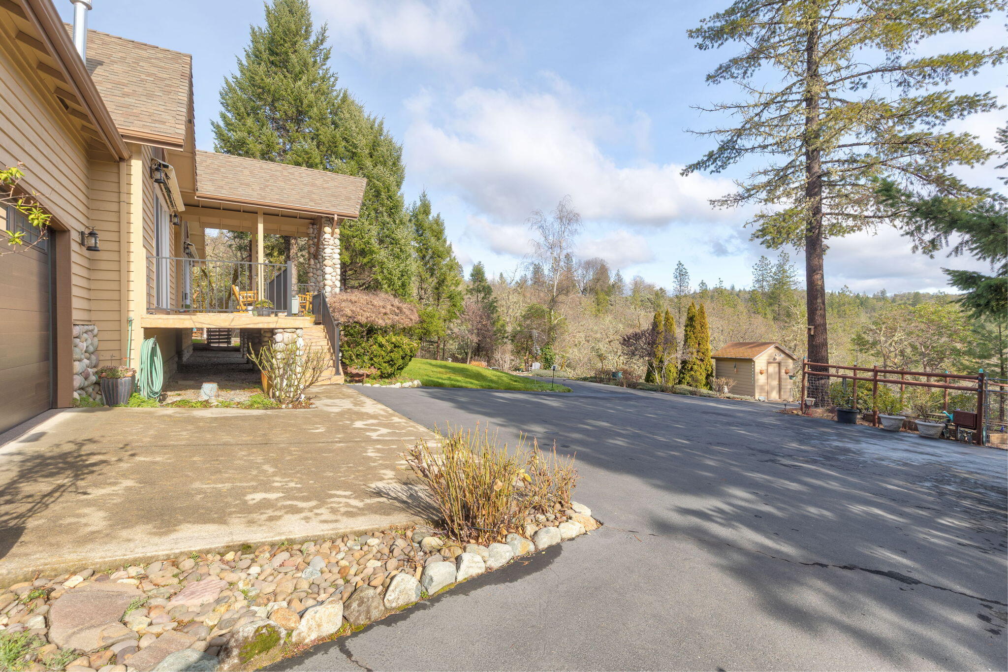 521 Seclusion Loop Grants Pass, OR 97526 - Photo 56 of 93 47-web-or-mls-521-seclusion-loop