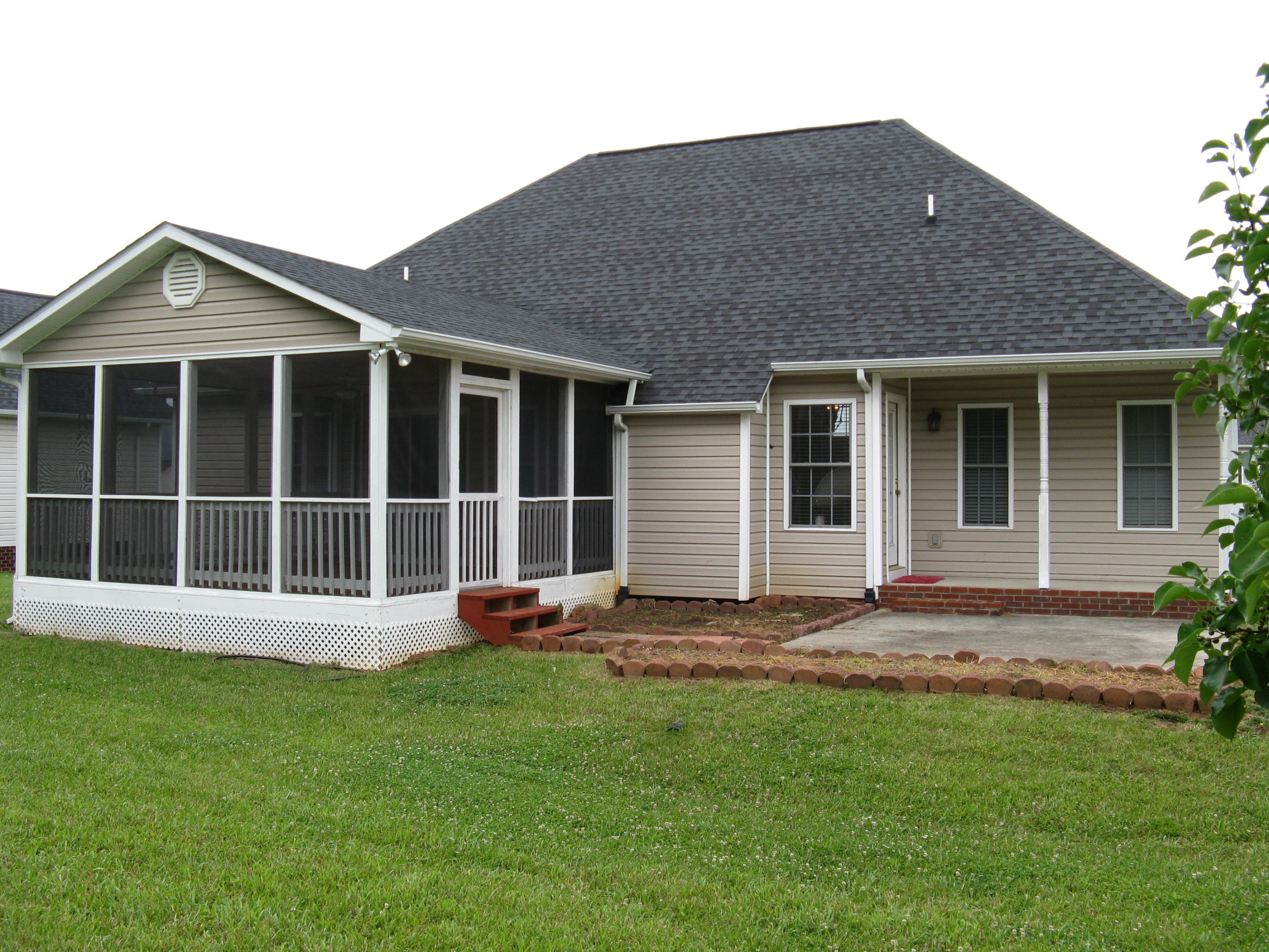 629 Castleridge Road Vinton, VA 24179 - Photo 18 of 19 back of house