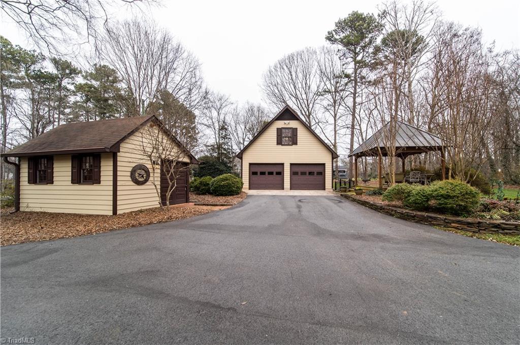 1634 Binkley Farm Road Clemmons, NC 27012 - Photo 3 of 49