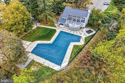 an aerial view of a house having outdoor space