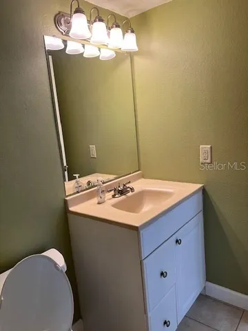 $1,925 | 3823 North Oak Drive, Unit K41, Tampa, FL 33611