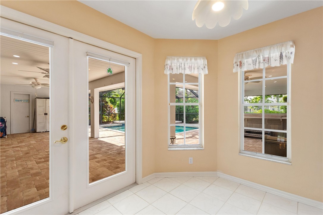 5521 Emerald Ridge Boulevard Lakeland, FL 33813 - Photo 11 of 33 an empty room that has a window in it