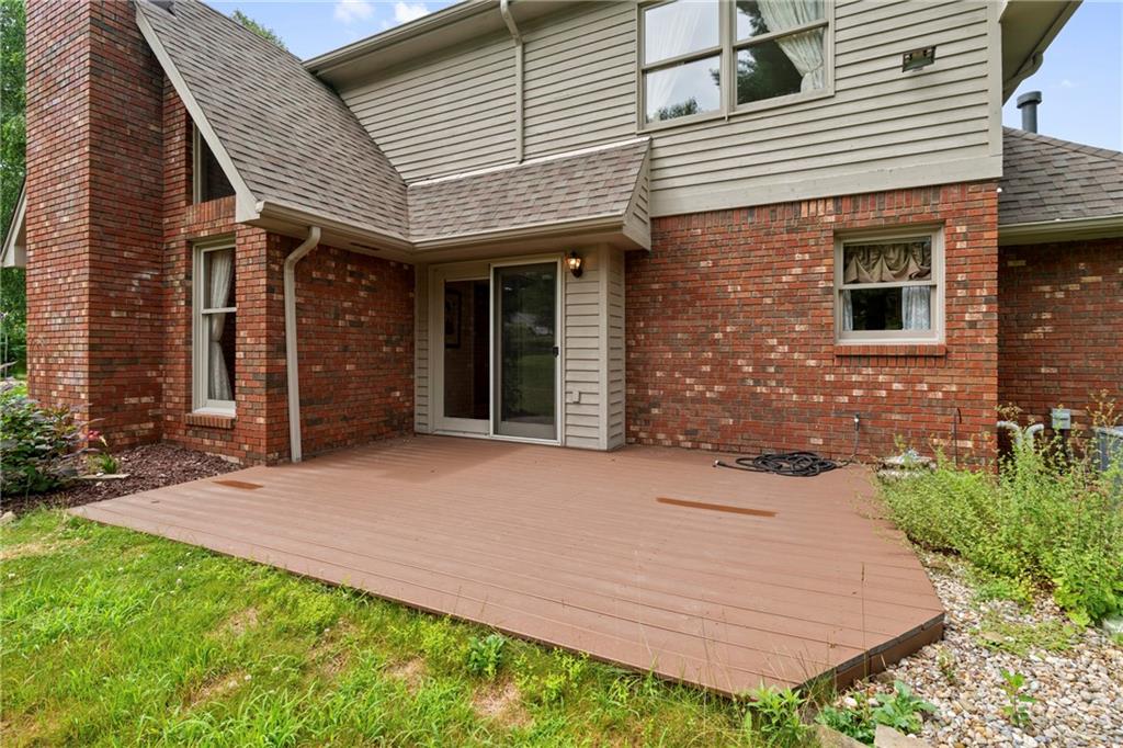 138 Valley Road Eighty Four, PA 15330 - Photo 28 of 33 a front view of a house with garden