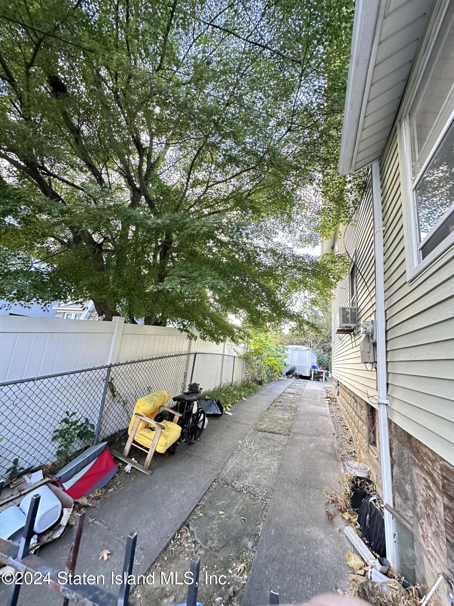 226 Harbor Road Staten Island, NY 10303 - Photo 16 of 20 226 Harbor Road