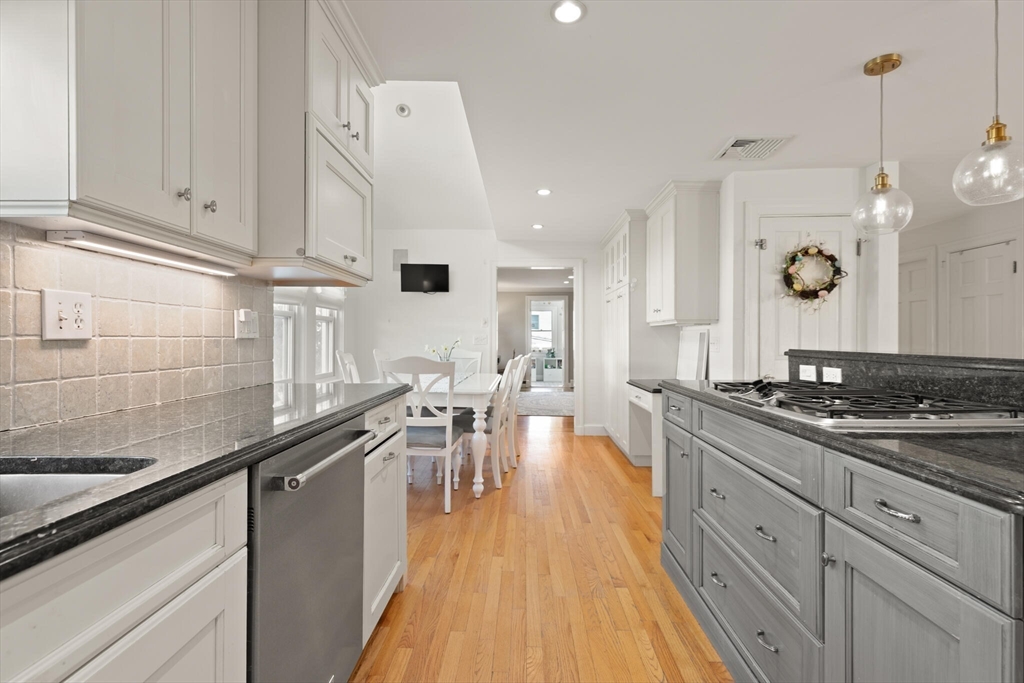 55 Mayfair Drive Westwood, MA 02090 - Photo 23 of 42