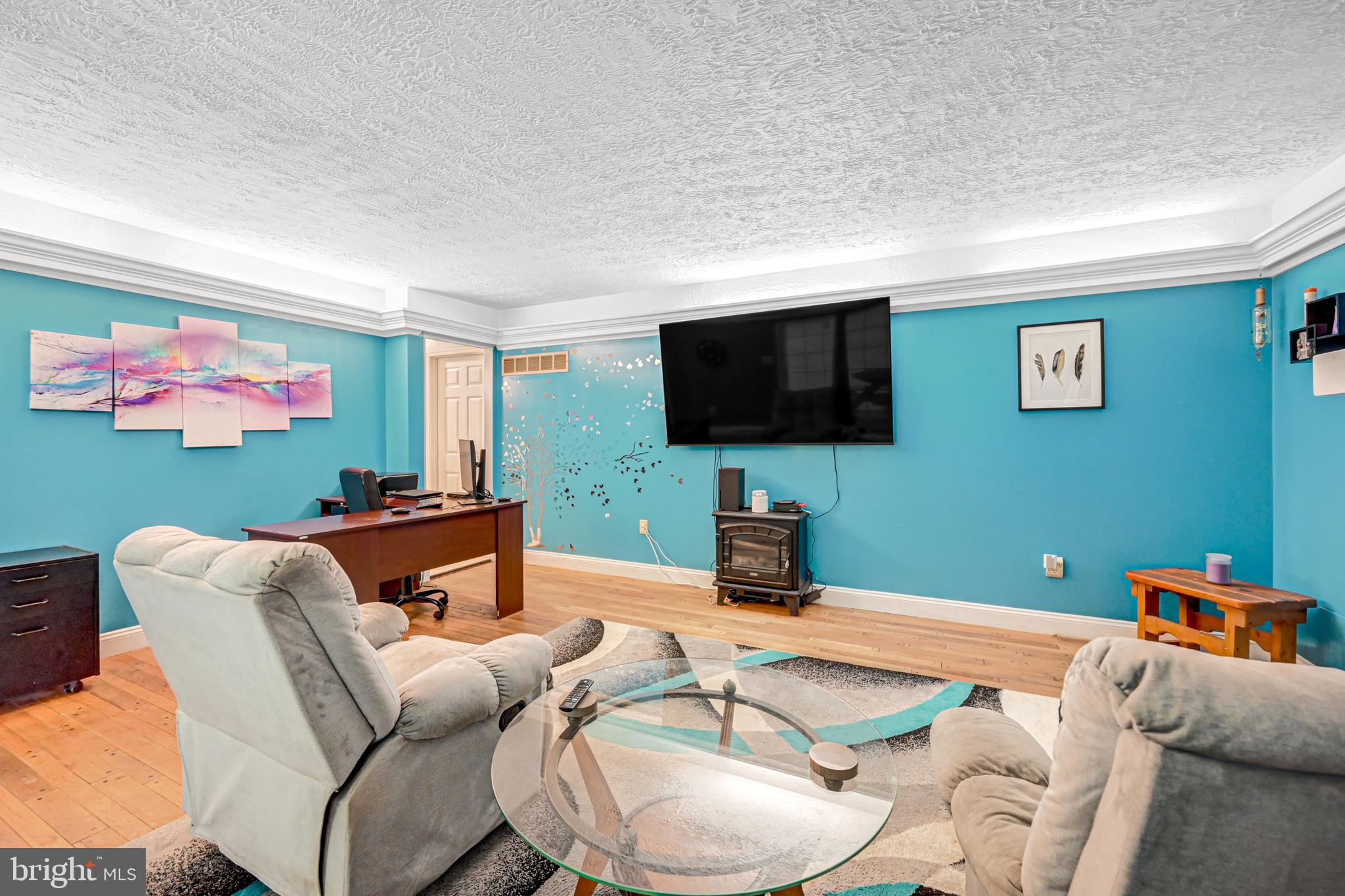 2320 Sutton Road York, PA 17403 - Photo 15 of 57