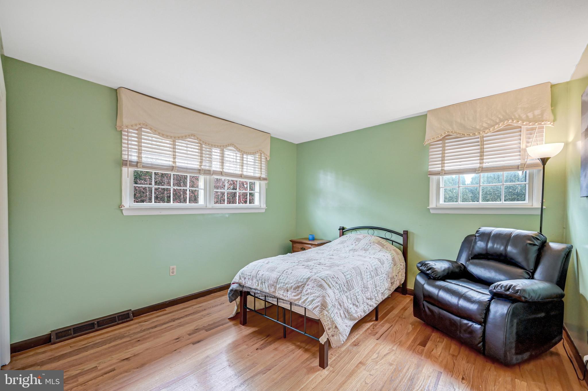 2320 Sutton Road York, PA 17403 - Photo 33 of 57