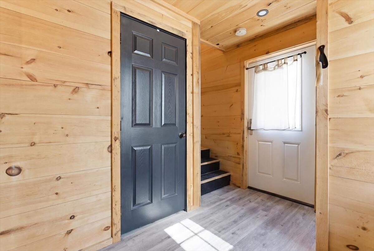 471 Bisbee Town Road Waterford, ME 04088 - Photo 32 of 79 32-interior_entryway