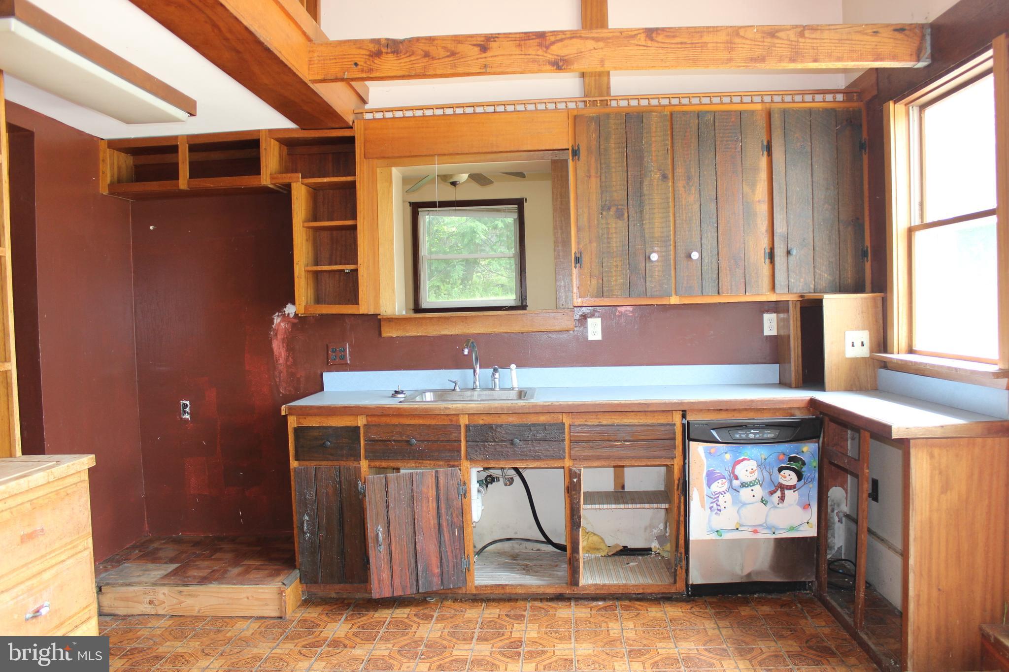 495 Eldridges Hill Road Pilesgrove, NJ 08098 - Photo 7 of 28 Kitchen