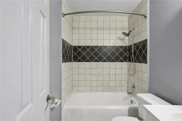 $1,900 | 2266 North Shallowford Road, Atlanta, GA 30341
