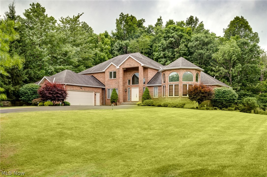 792 Hanover Road Gates Mills, OH 44040 - Photo 2 of 27 Gallery Image 2