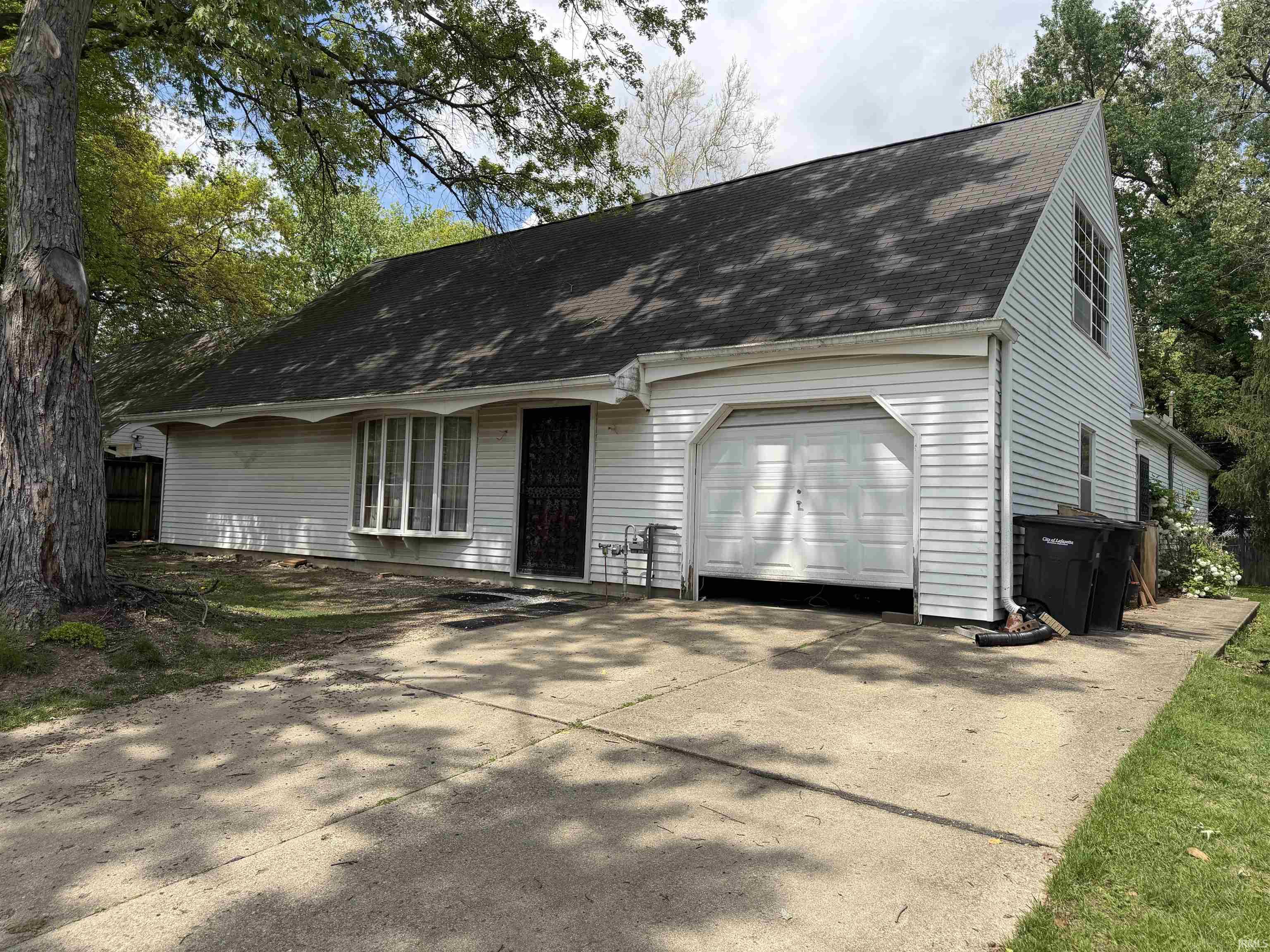 2416 Robinwood Drive Lafayette, IN 47909 - Photo 2 of 8