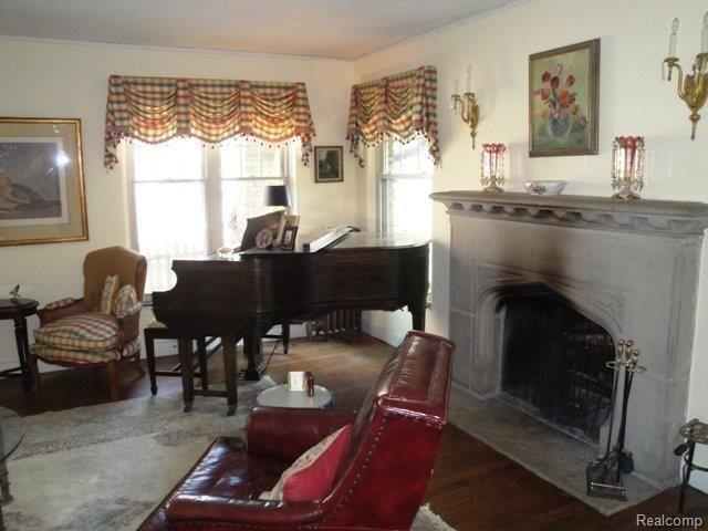 509 Barrington Road Detroit, MI 48215 - Photo 4 of 20 Living Room