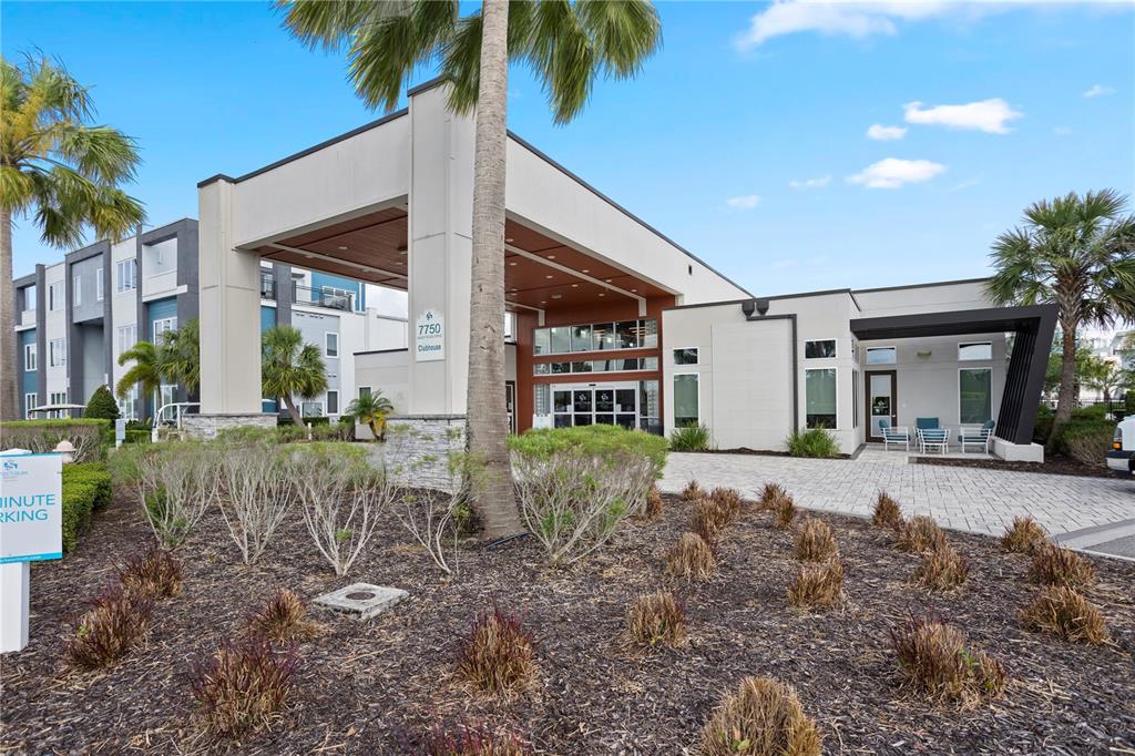 7770 Sandy Ridge Drive, Unit 207 Reunion, FL 34747 - Photo 47 of 61 a view of a house with a patio
