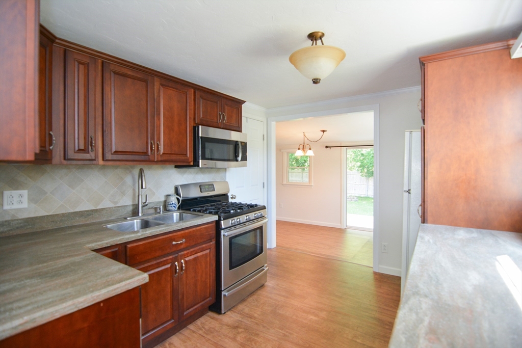 248 Levin Road Rockland, MA 02370 - Photo 3 of 34 Gallery Image 3
