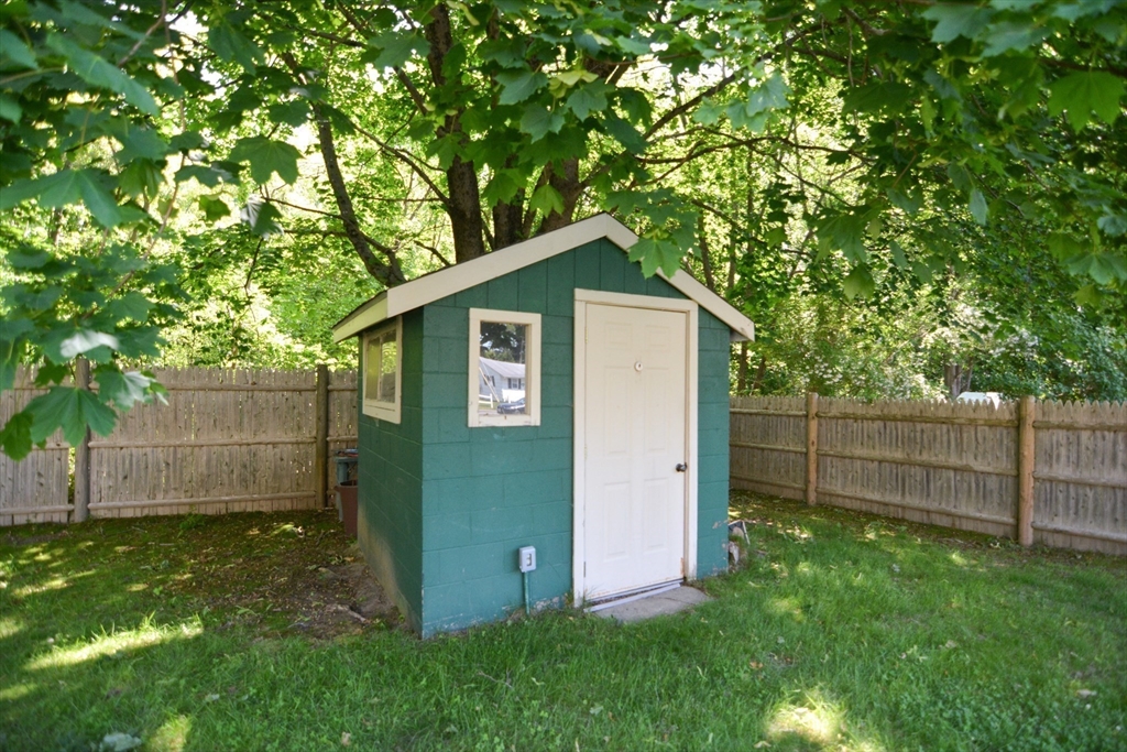 248 Levin Road Rockland, MA 02370 - Photo 32 of 34 Gallery Image 32
