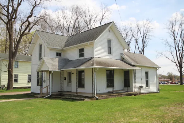 $169,900 | 304 East Prairie Street, Vicksburg, MI 49097