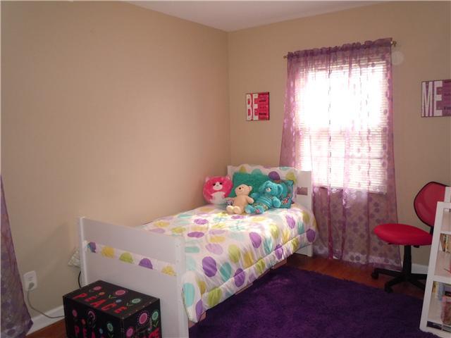 2758 Kent Road Columbus, OH 43221 - Photo 14 of 23
